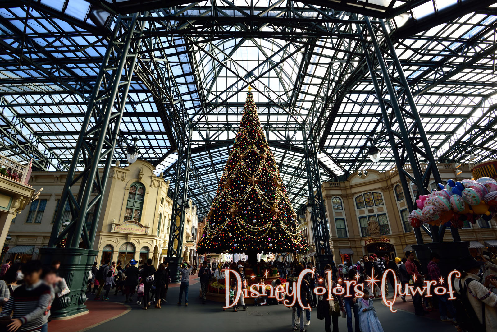クリスマスイベントへの準備が着々と進行中 15年11月4日のインレポ Disney Colors Blog
