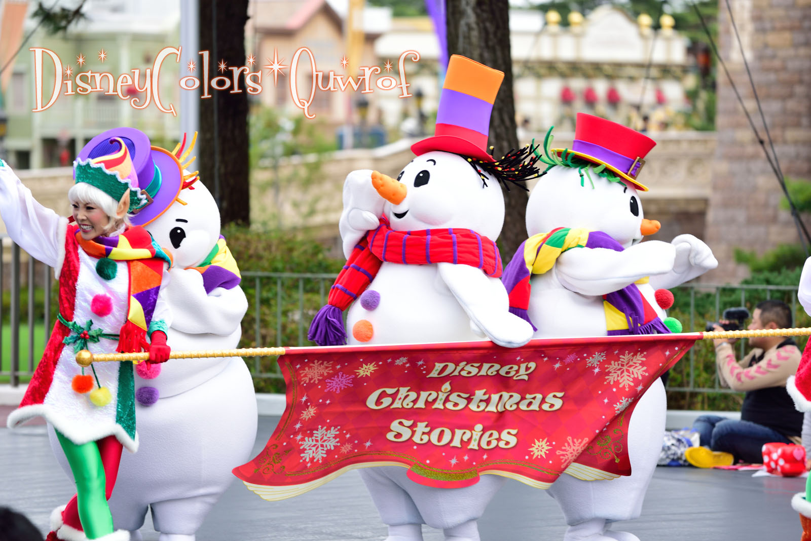 ２つのクリスマスパレードを鑑賞 15年11月9日と11日 ディズニーランドのインレポ Disney Colors Blog