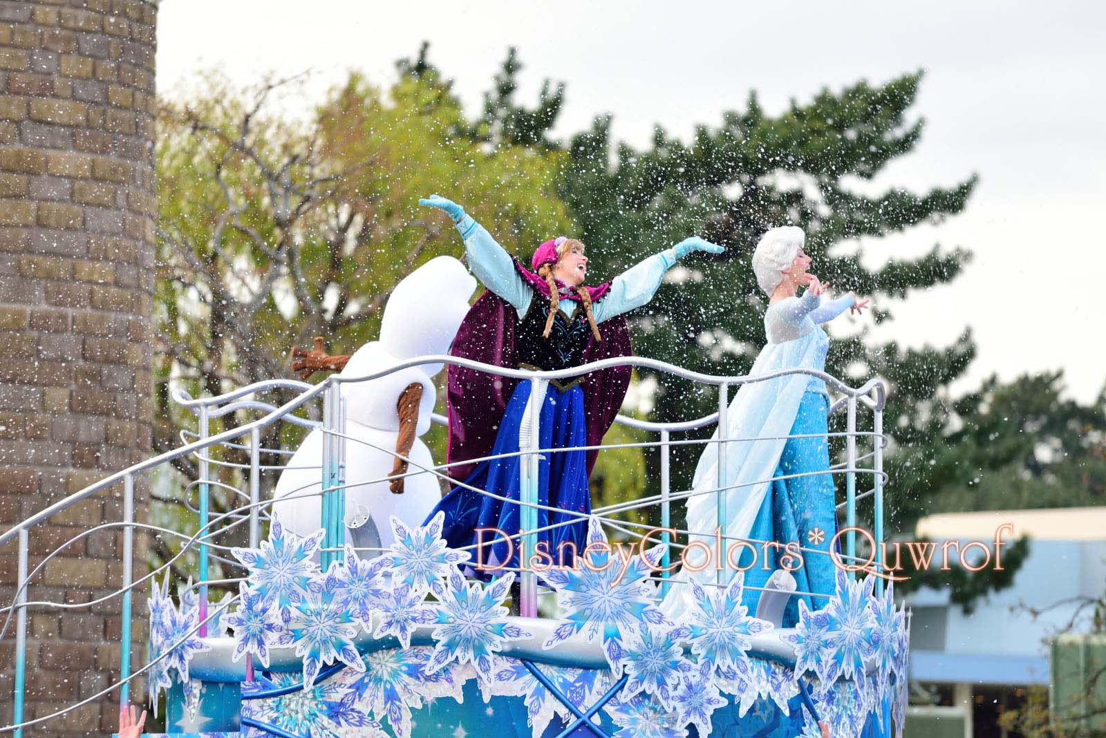 アナ雪イベントがスタート 16年1月11日 13日 ディズニーランドのインレポ Disney Colors Blog