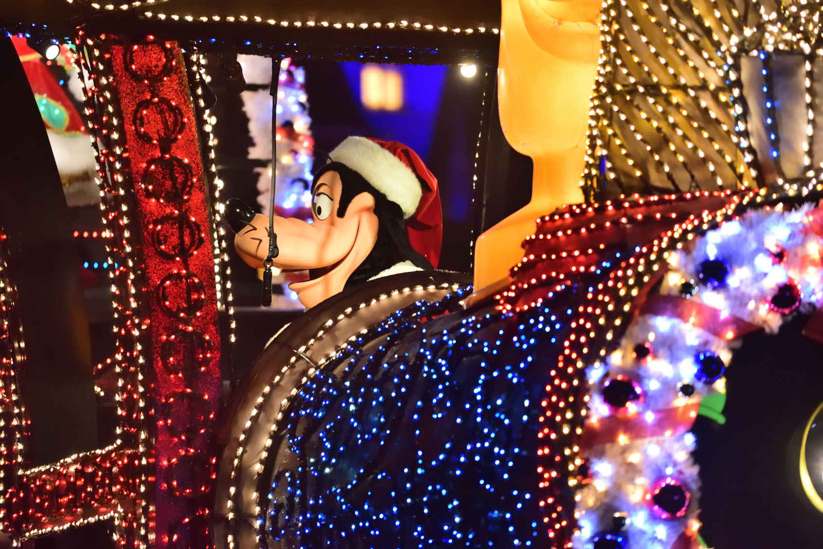 ディズニー・クリスマス2018 エレクトリカルパレード・ドリームライツ グーフィー