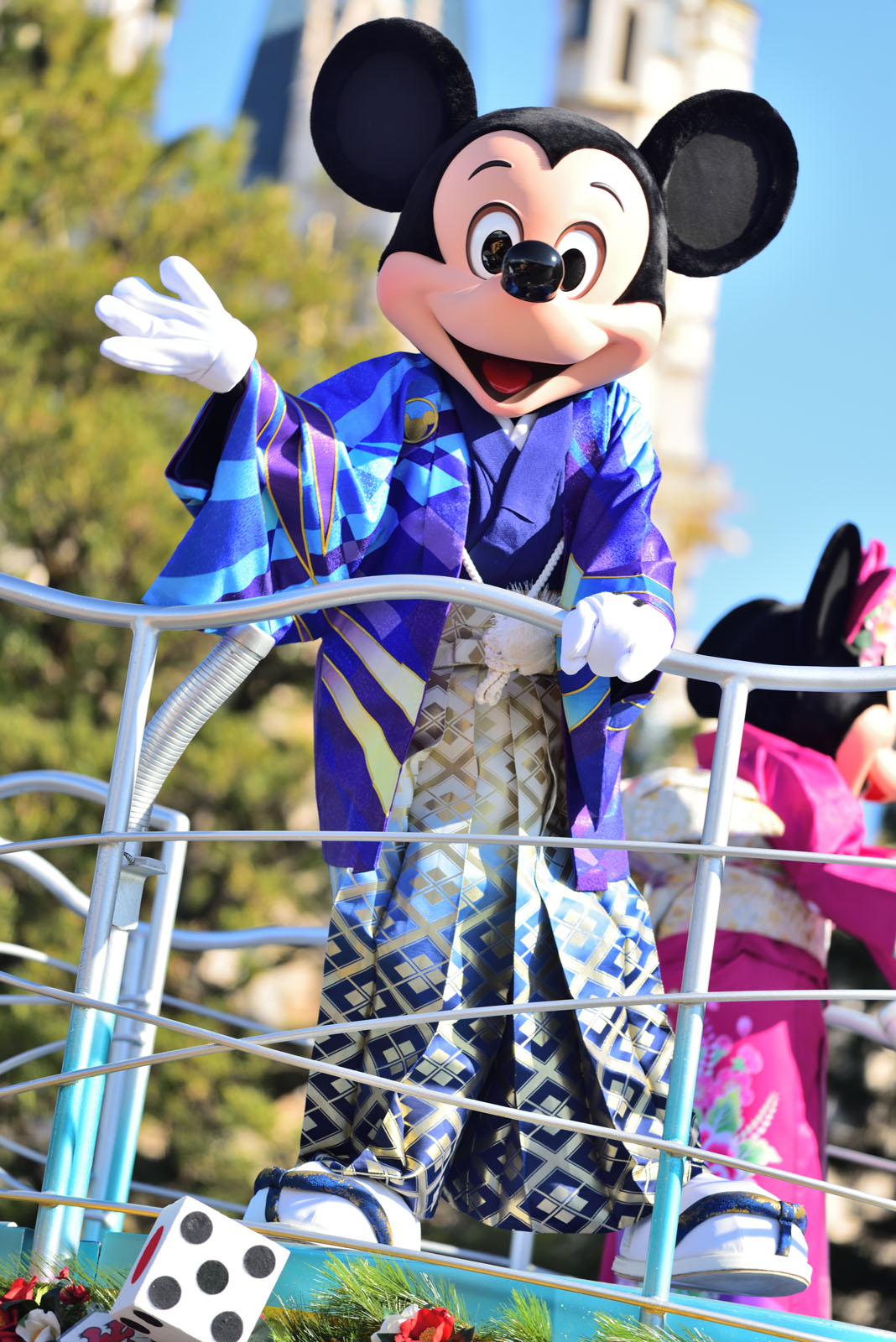 19 亥年の正月グリーティング 19年1月1日 東京ディズニーランドのパークレポート Disney Colors Blog