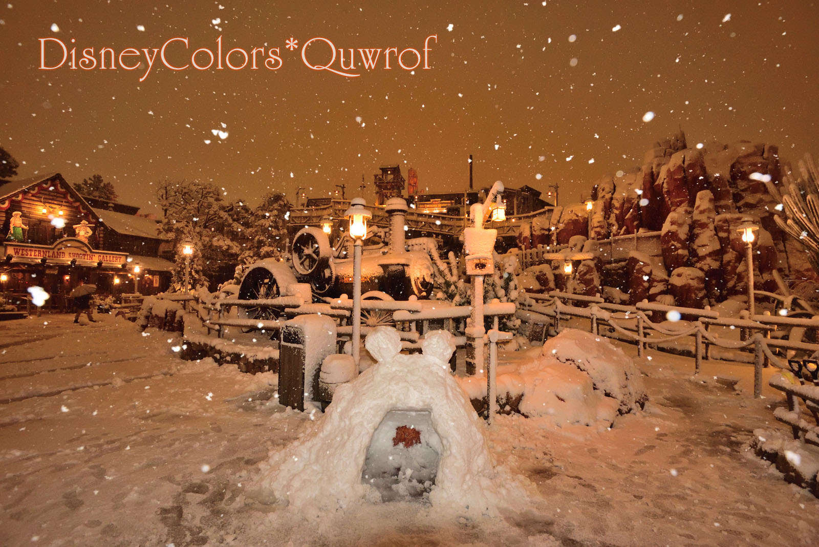 雪と光が幻想的な夜のディズニーランドへ 18年1月22日のパークレポート Disney Colors Blog
