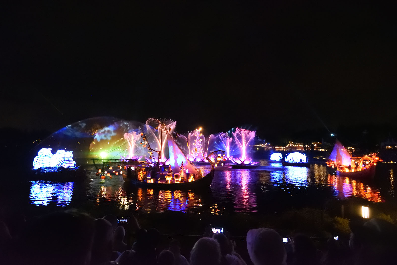 ウォルト・ディズニー・ワールド ディズニー・アニマルキングダム リバーズ・オブ・ライト Walt Disney Wolrd Disney's Animal Kingdom Rivers of Light