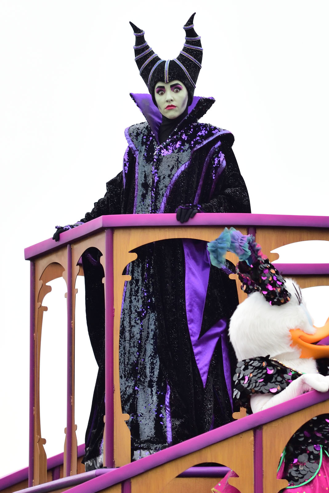 ヴィランズショーに手下 マジックアトモスも面白い Tds ディズニー ハロウィーン18 レポート Disney Colors Blog