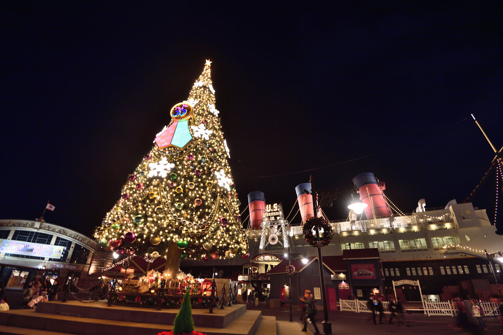 東京ディズニーシー ディズニー・クリスマス2018 イルミネーション