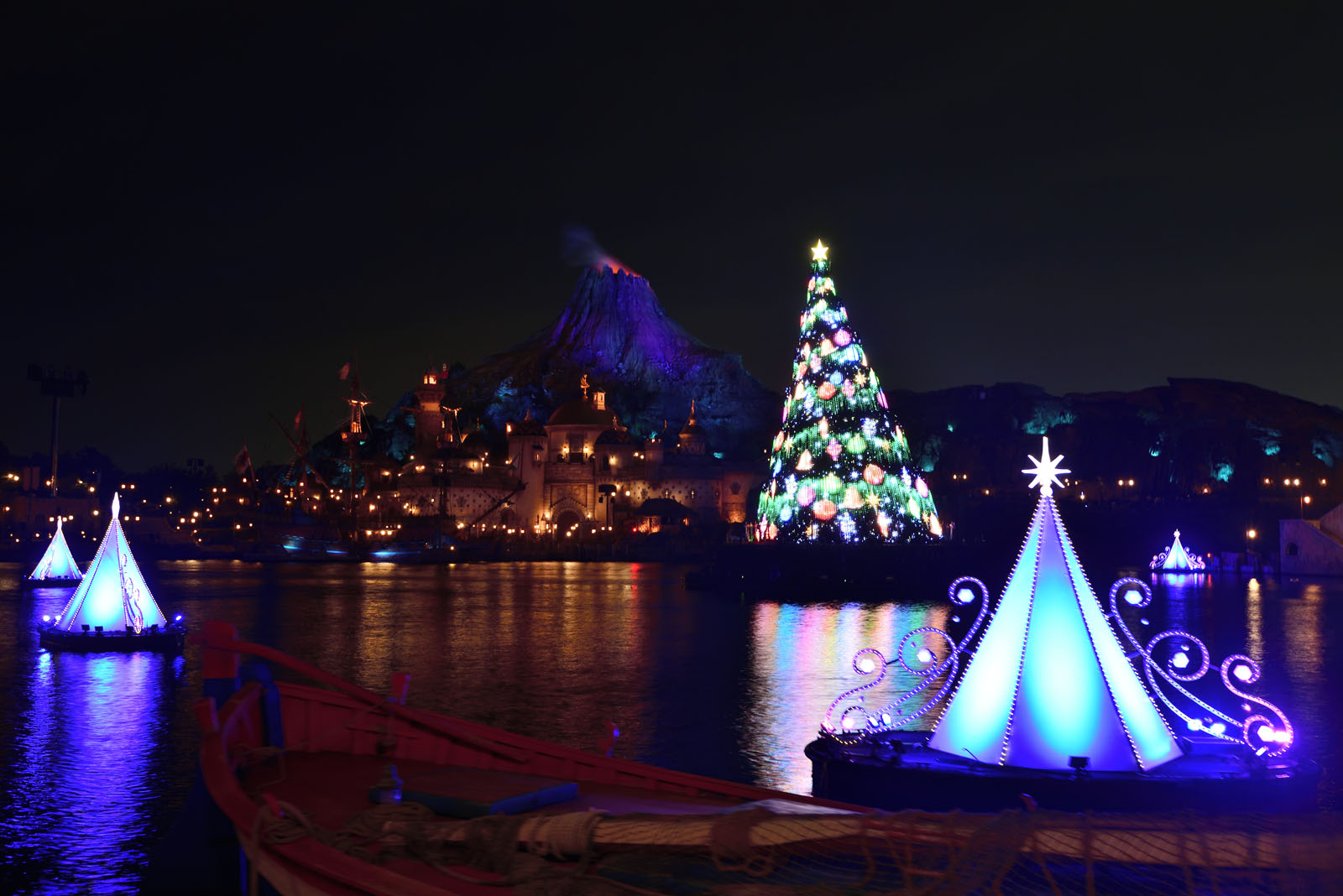 東京ディズニーシー ディズニー・クリスマス2018 イルミネーション