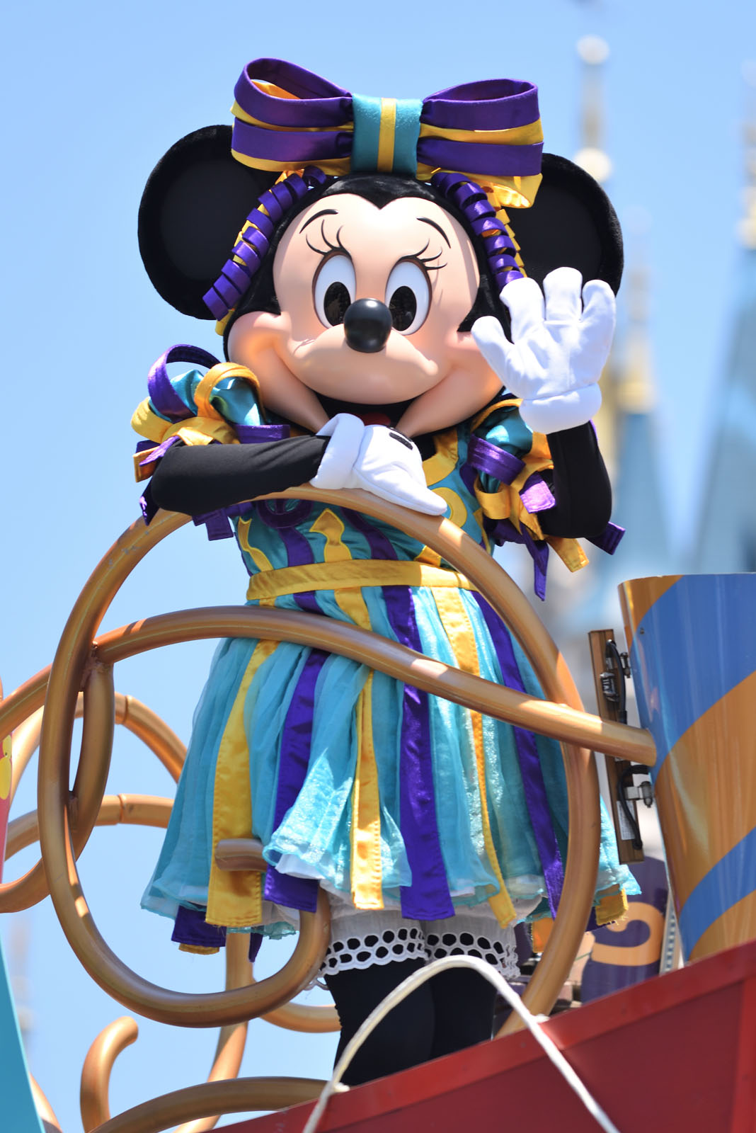 ミッキー ミニーがニューフェイス 新しい顔に Tds Tip Top イースター コスチューム公開 Disney Colors Blog