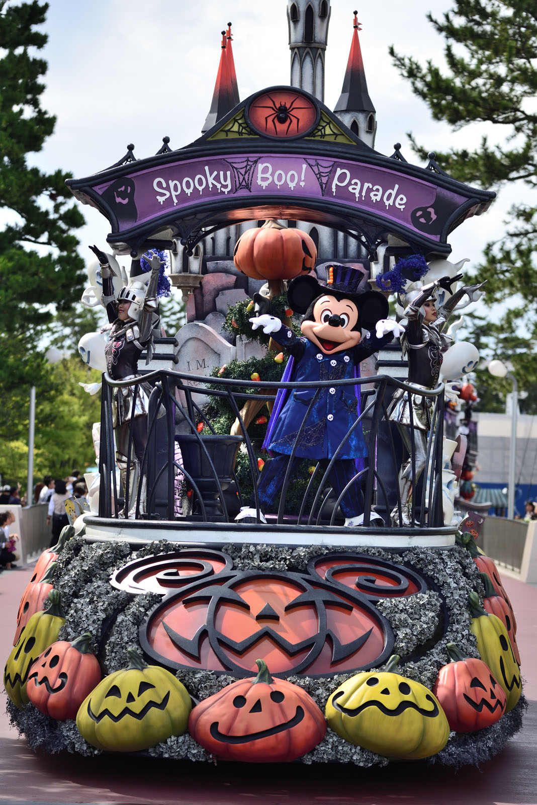 スプーキー Boo パレード は開園待ちor数時間待ちが必須 Tdl 19年9月のショースケジュール Disney Colors Blog