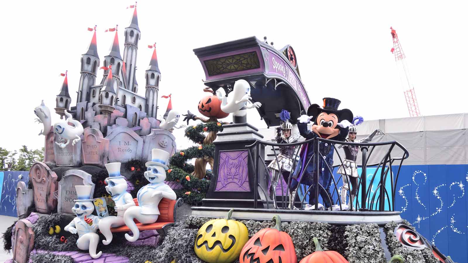 ハロウィンもレギュラーショーも すべて抽選あり Tdl Tds 19年9月のショー抽選実施日 Disney Colors Blog