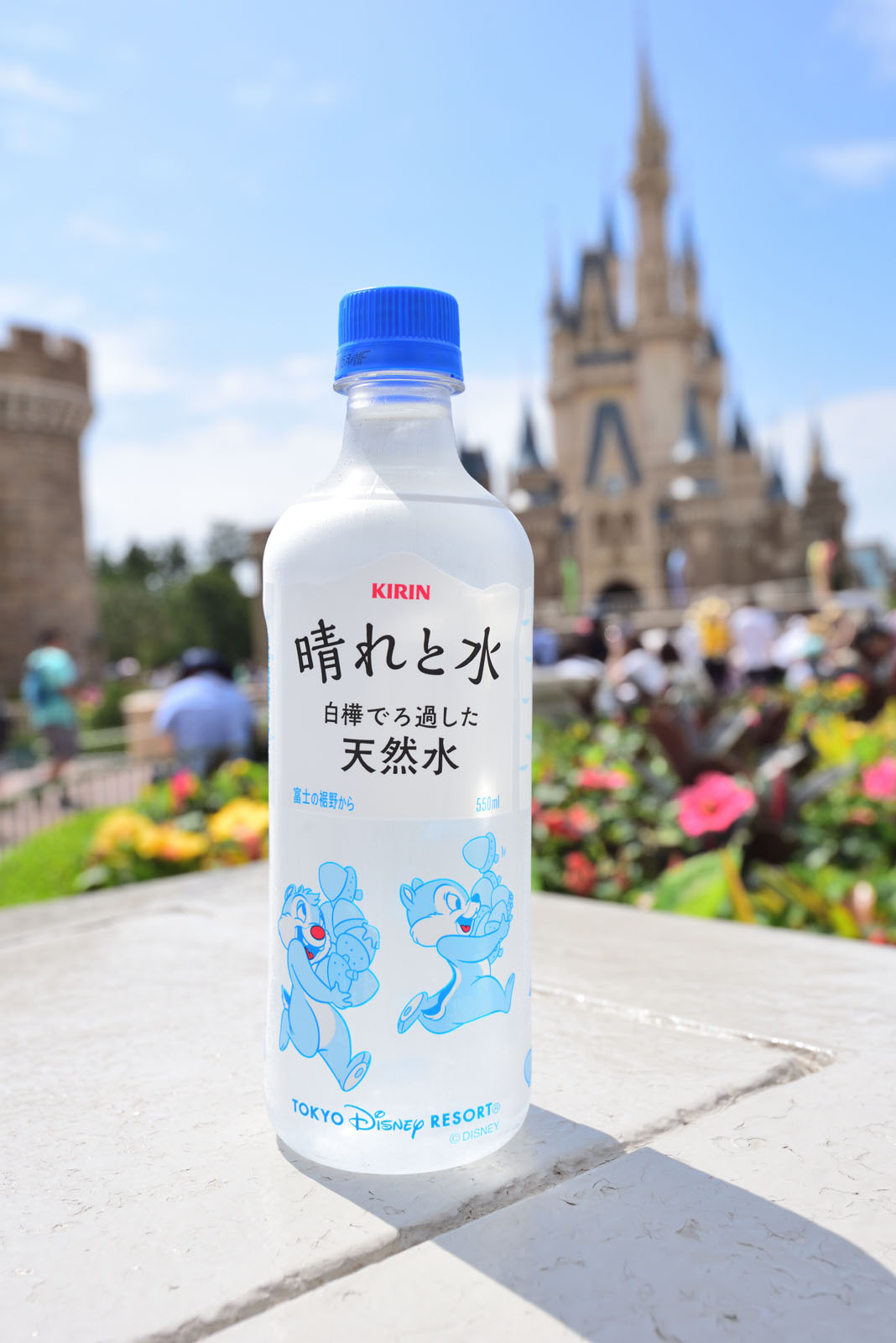 パーク限定チップ デールのデザイン キリン 晴れと水 ペットボトルがtdl Tdsに登場 Disney Colors Blog