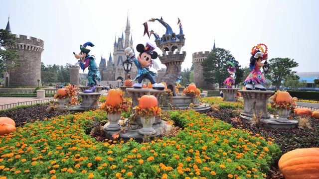 ディズニー休園 東京ディズニーランド シー 台風の接近に伴い10月12日は8年ぶりの休園 13日は14時を目途に開園 Disney Colors Blog