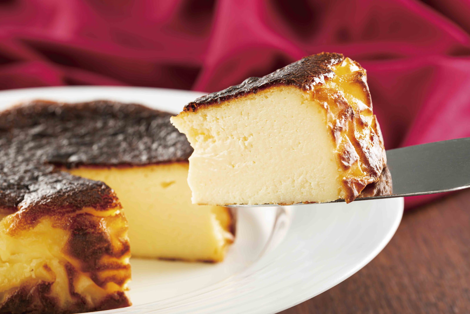 東京ベイ舞浜ホテル 北海道フェア 北海道産クリームチーズのバスク風チーズケーキ